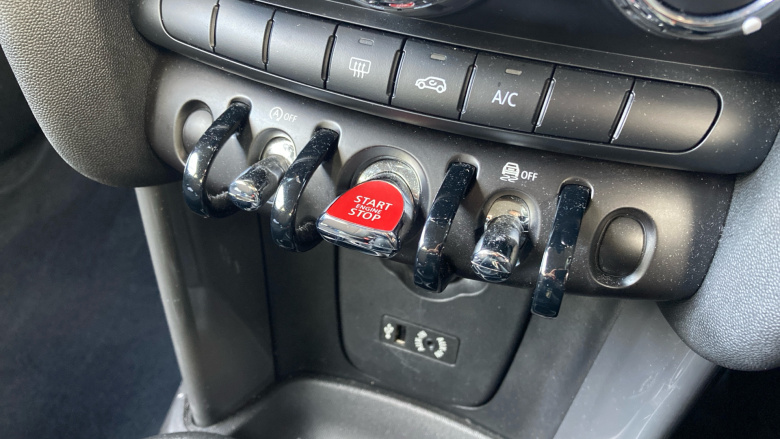 MINI Hatchback 1.5 One 3dr Petrol Hatchback